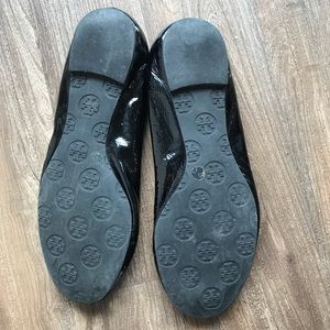Tory Burch Shoes - Tory Burch Minnie Flat Black Patent Leather Tory Burch Shoes - Tory Burch Minnie Flat Black Patent Leather